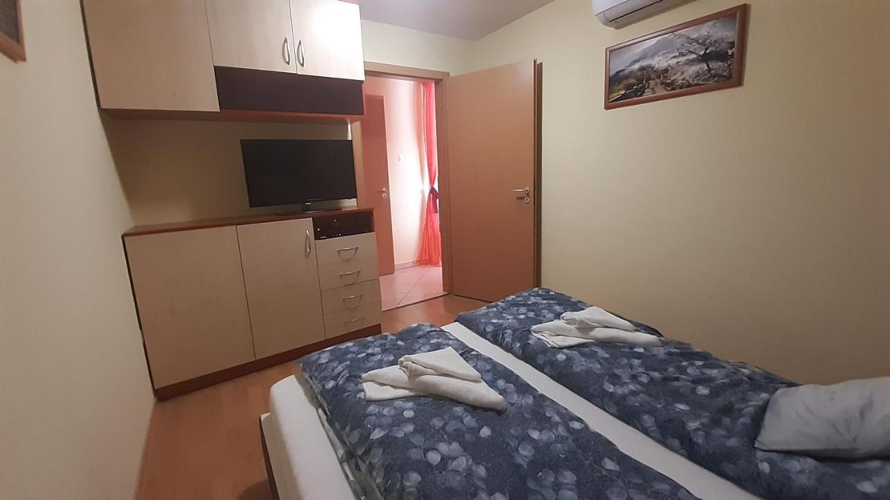Elizabet Apartman A Belvarosban Szarvas Bagian luar foto