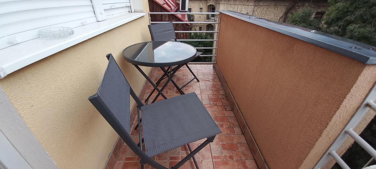 Elizabet Apartman A Belvarosban Szarvas Bagian luar foto